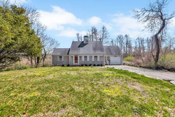 $1,050,000 | 55 South Street, East Dennis, MA 02641