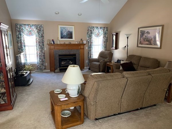 109 Whitaker Road Westfield, MA 01085 - Photo 3 of 22 Gallery Image 3