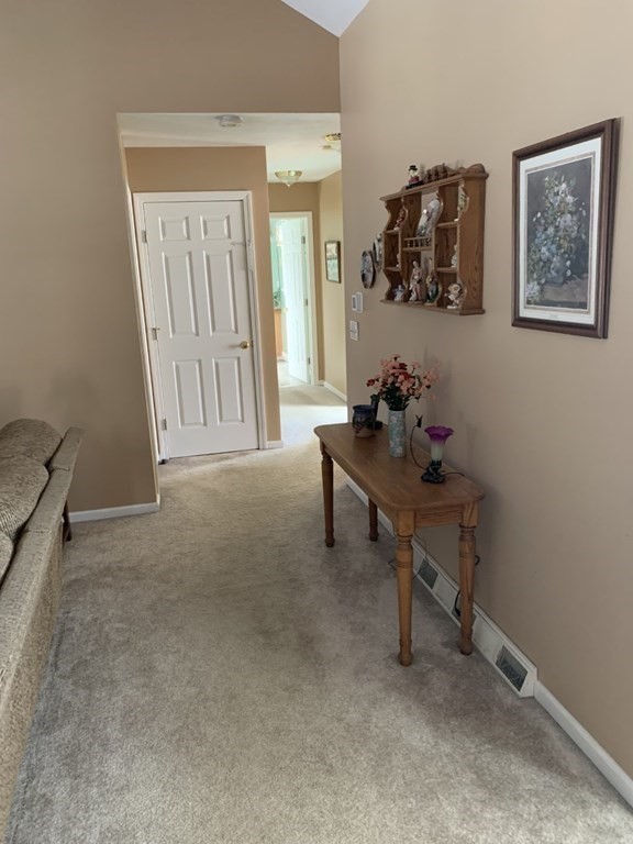 109 Whitaker Road Westfield, MA 01085 - Photo 5 of 22 Gallery Image 5