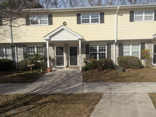 $1,700 | 507 Stinson Drive, Unit 6G, Charleston, SC 29407