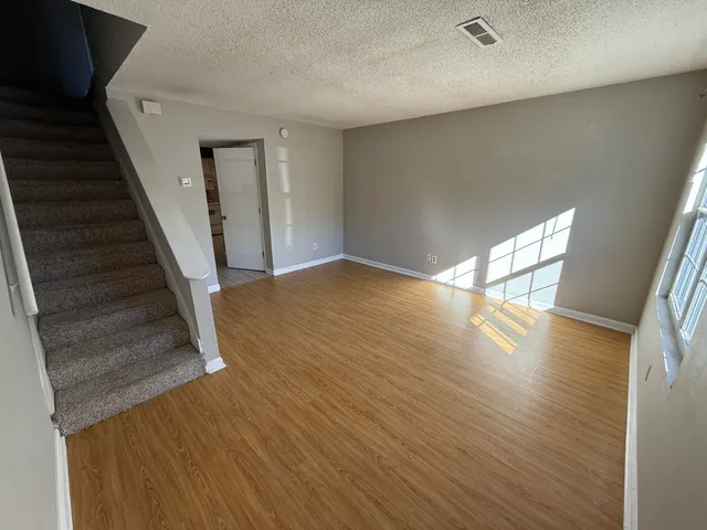 $1,800 | 507 Stinson Drive, Unit 6G, Charleston, SC 29407