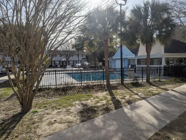 $1,700 | 507 Stinson Drive, Unit 6G, Charleston, SC 29407