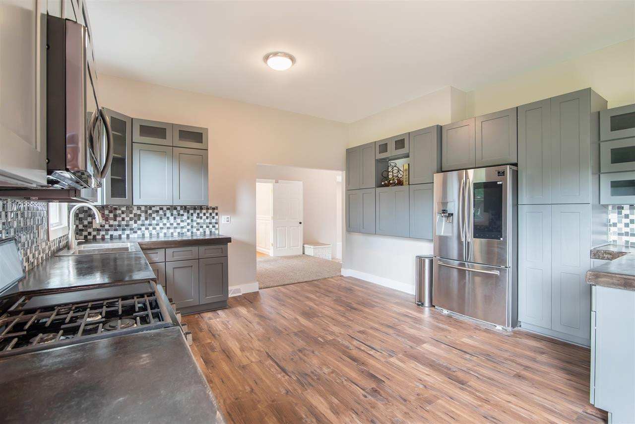 213 Palmer Street Rives Junction, MI 49277 - Photo 6 of 27 Photo 6