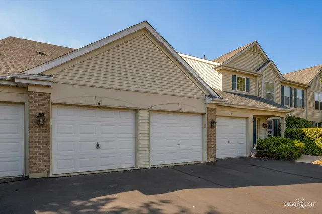 $235,000 | 13848 South Balsam Lane, Unit A, Plainfield, IL 60544