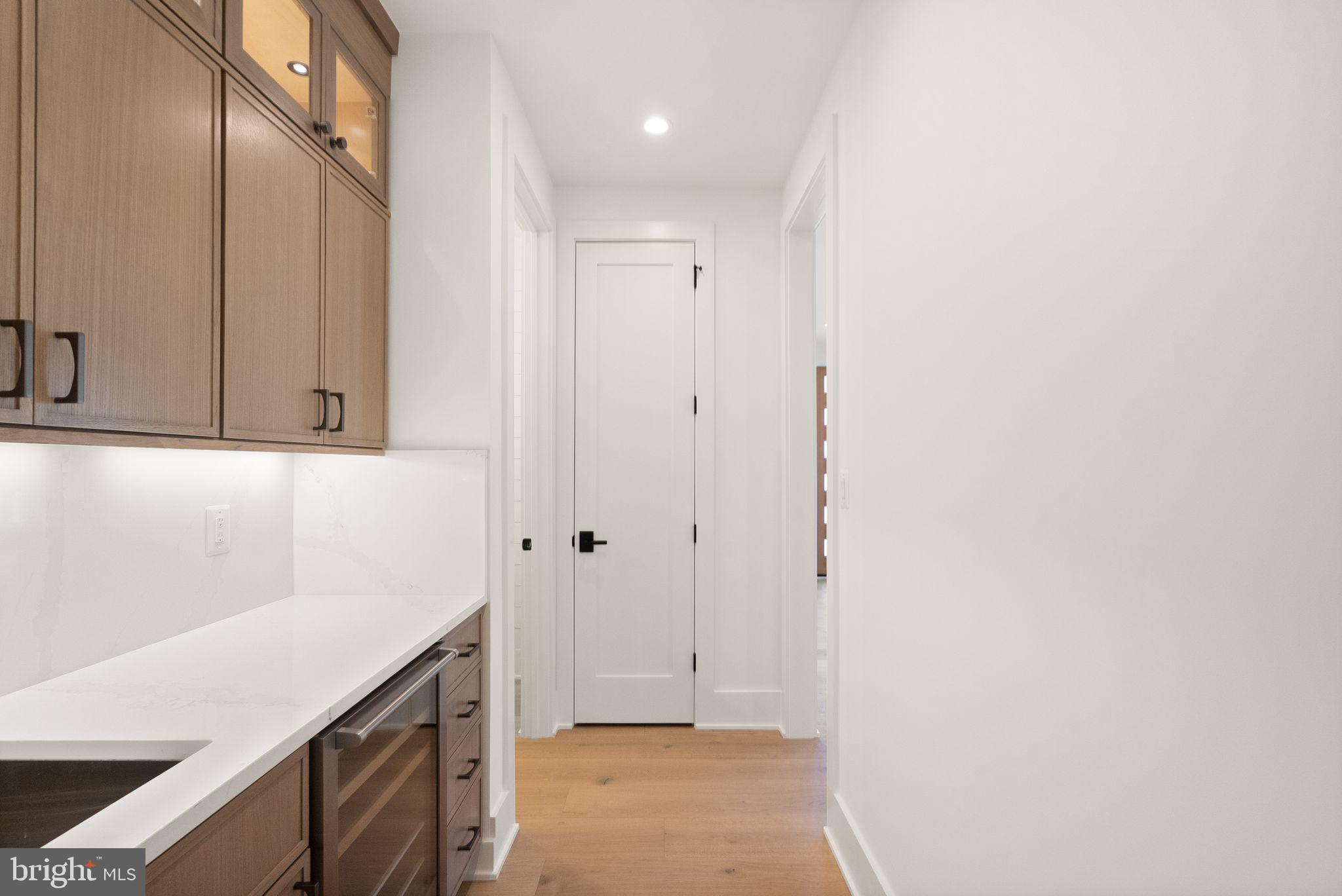 112 Elm Street Southwest Vienna, VA 22180 - Photo 23 of 96