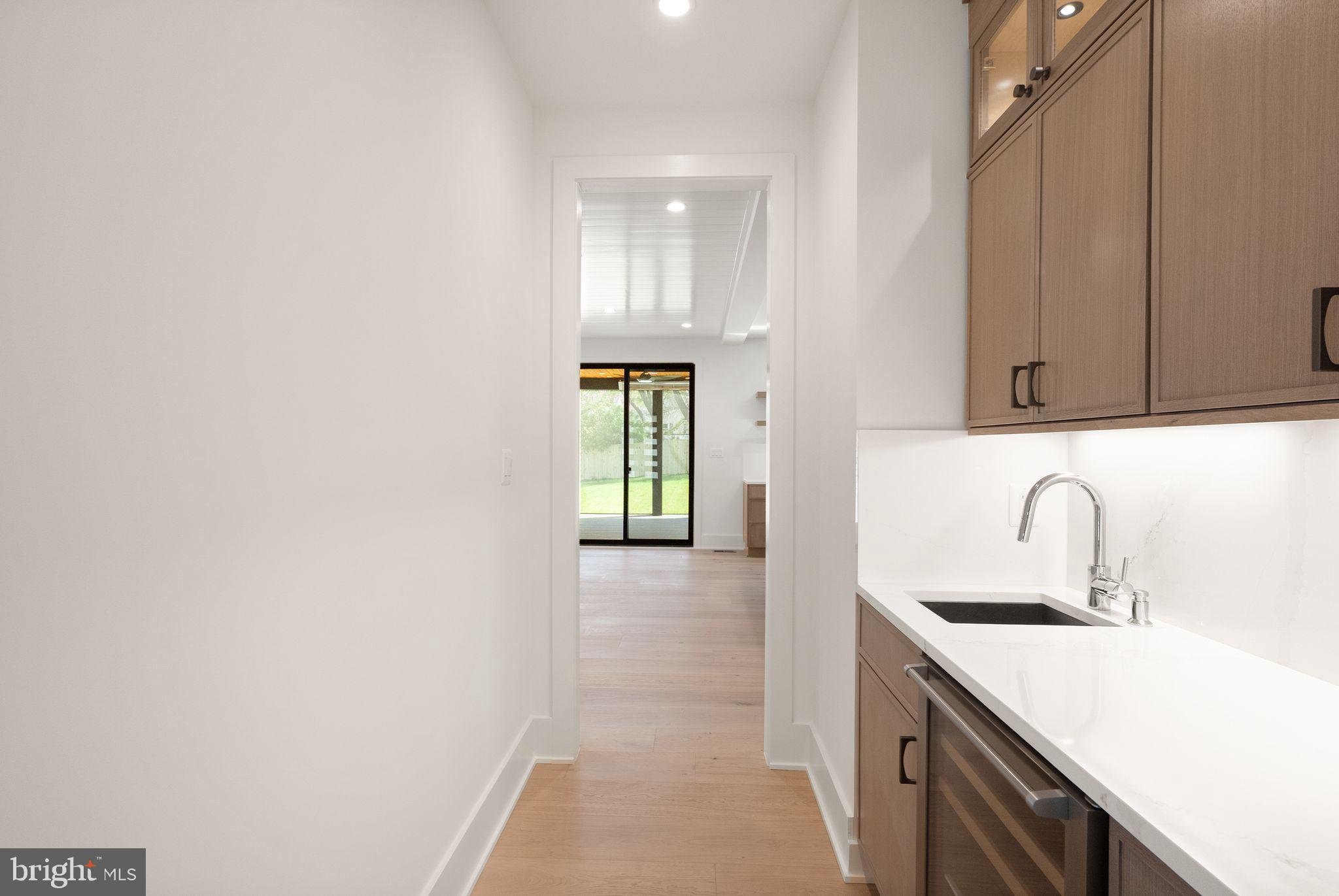 112 Elm Street Southwest Vienna, VA 22180 - Photo 24 of 96