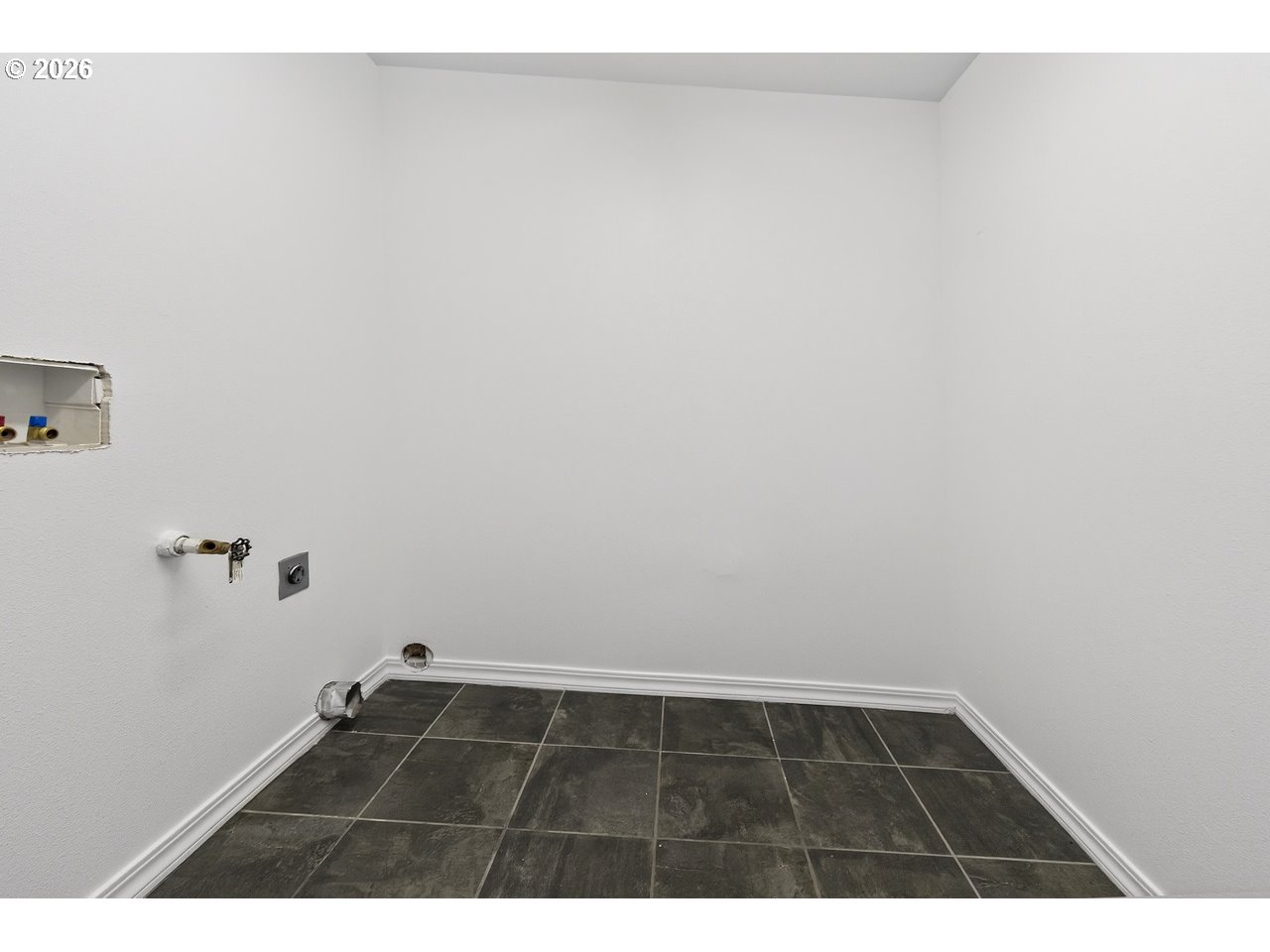 2679 Franklin Avenue Southwest Bandon, OR 97411 - Photo 25 of 48 a view of an empty room