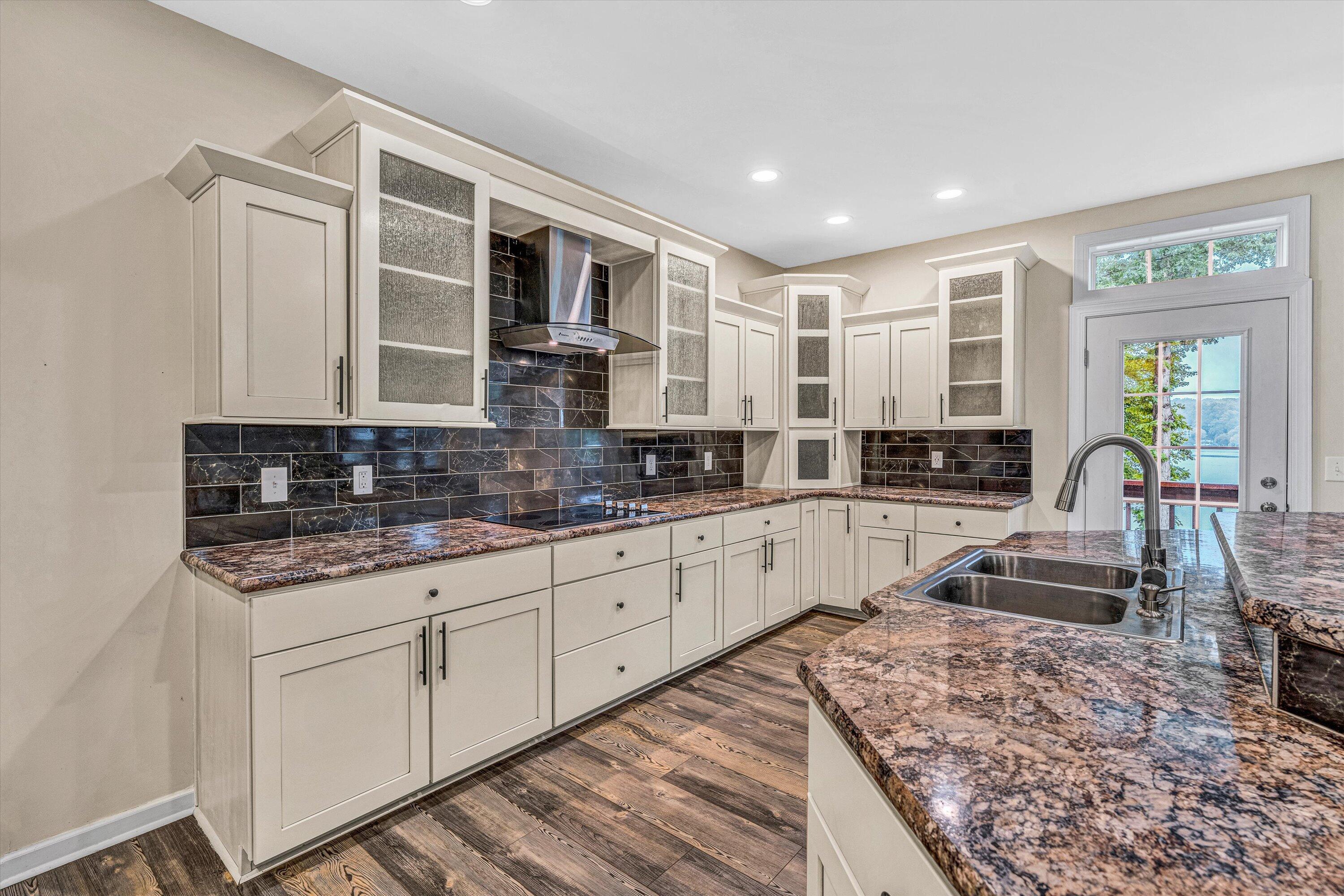 219 Emerald Point Penhook, VA 24137 - Photo 15 of 52 13-DSC00025