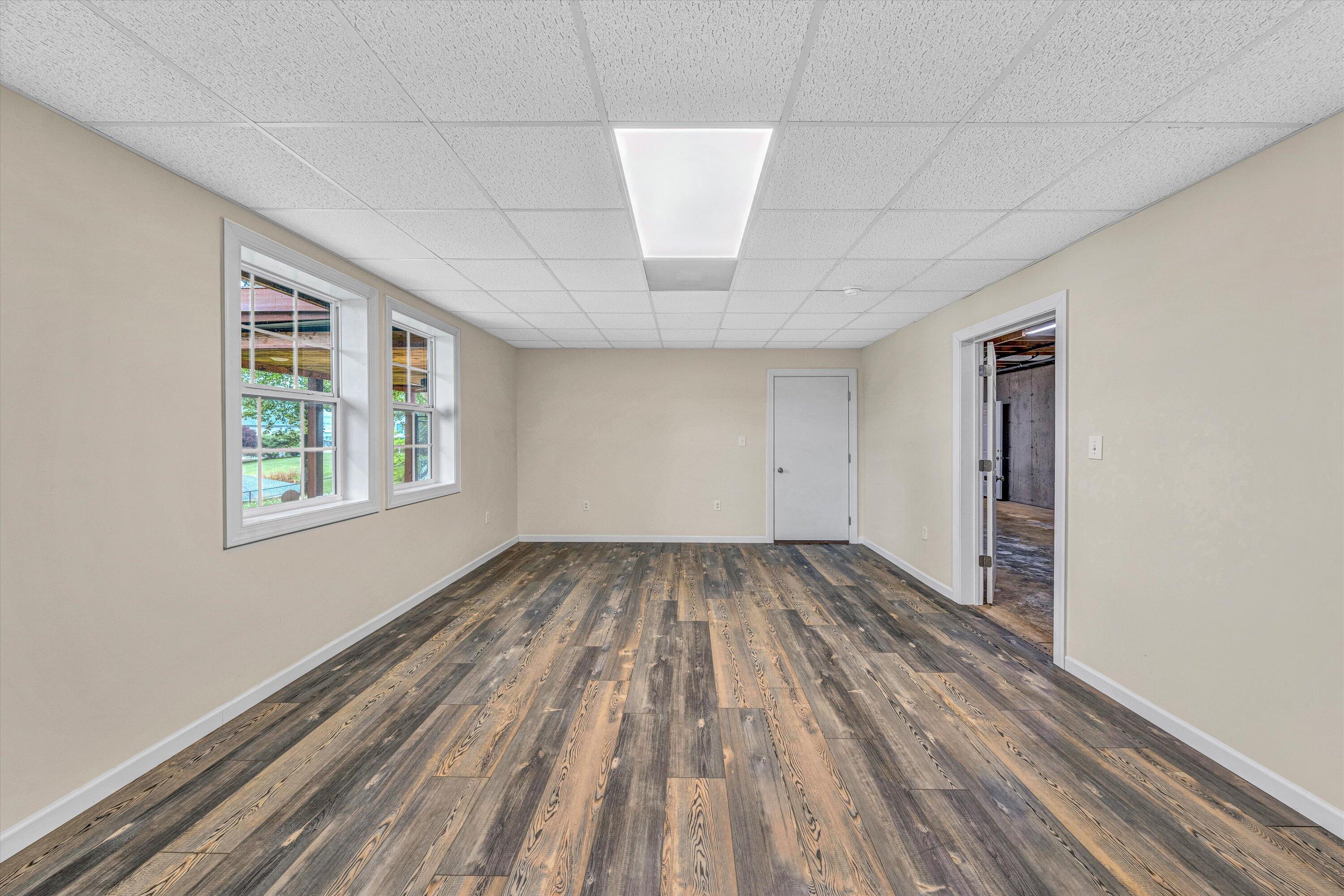 219 Emerald Point Penhook, VA 24137 - Photo 33 of 52 31-DSC00079