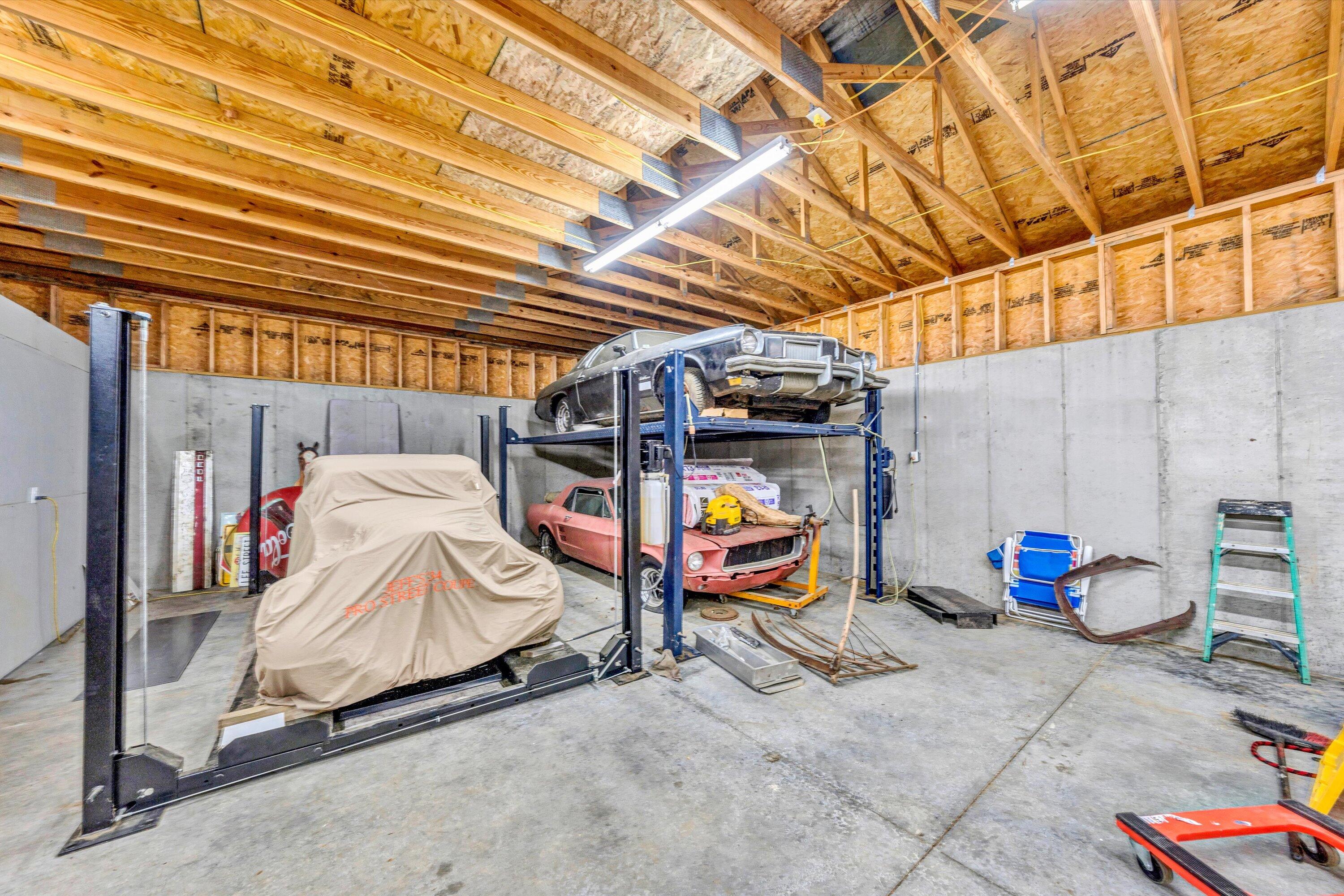 219 Emerald Point Penhook, VA 24137 - Photo 47 of 52 45-DSC00118