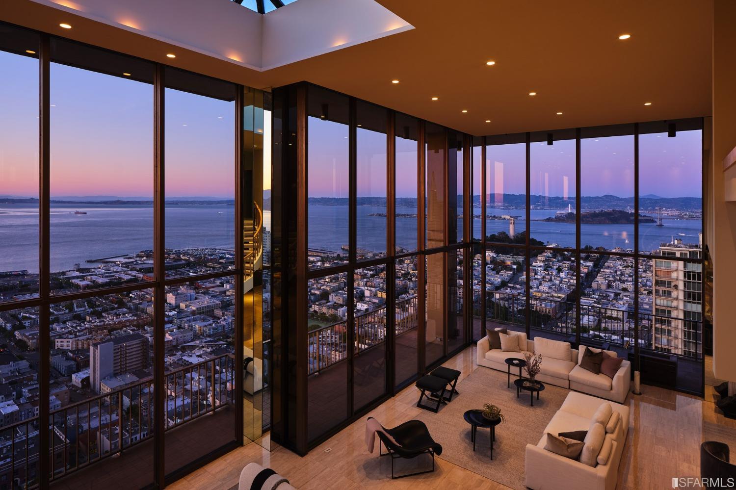 999 Green Street, Unit 3201 San Francisco, CA 94133 - Photo 9 of 28 a room with furniture and a large window