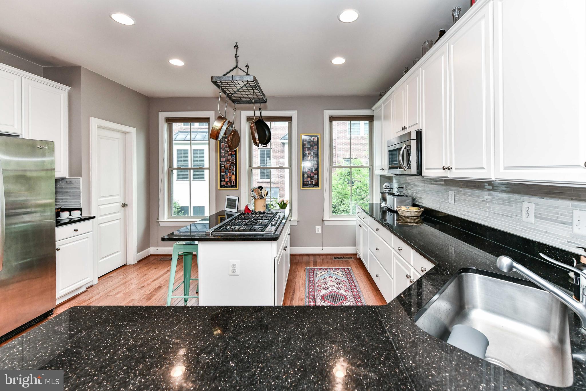 2505 South Kenmore Court Arlington, VA 22206 - Photo 5 of 44