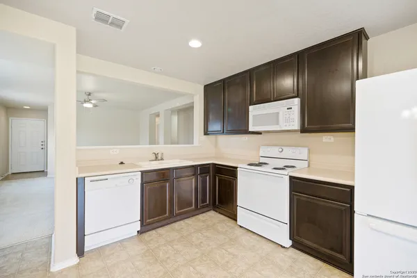 $1,695 | 6006 Scenic Links, Schertz, TX 78108