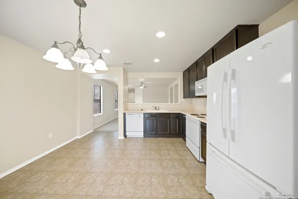 $1,695 | 6006 Scenic Links, Schertz, TX 78108