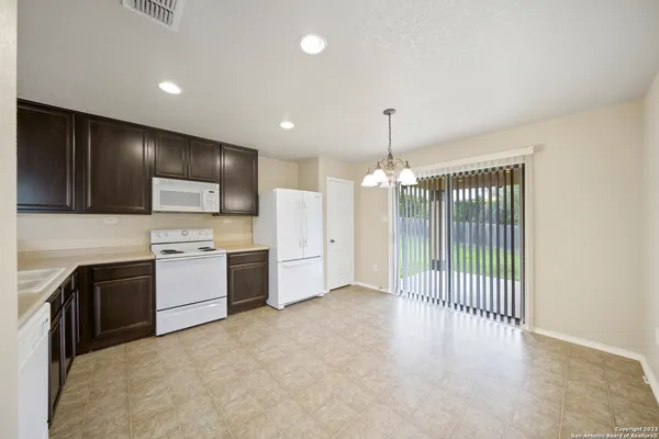 $1,695 | 6006 Scenic Links, Schertz, TX 78108