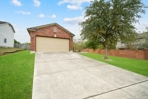$1,695 | 6006 Scenic Links, Schertz, TX 78108