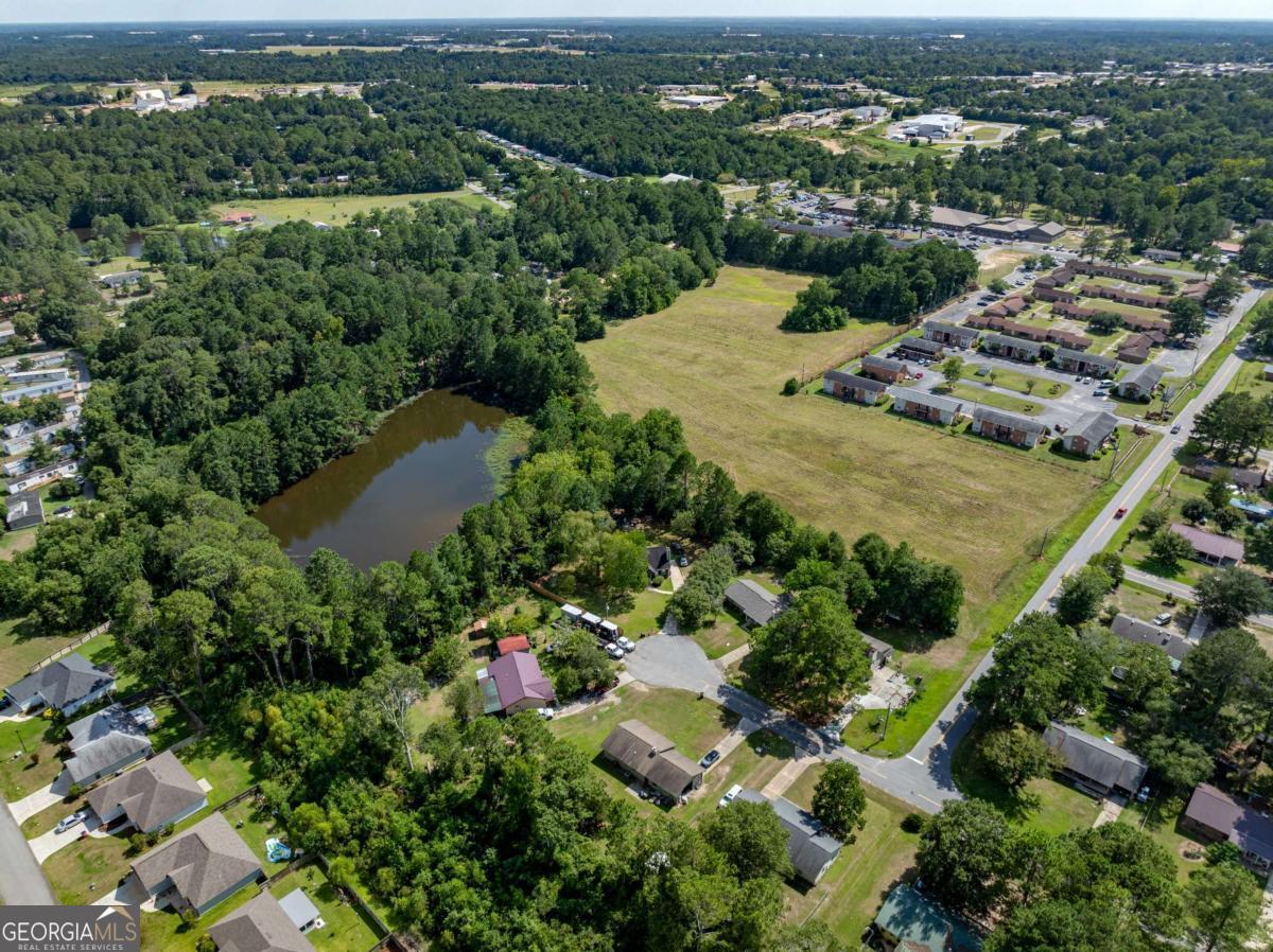 33 Oquinn Road Tifton, GA 31794 - Photo 4 of 16