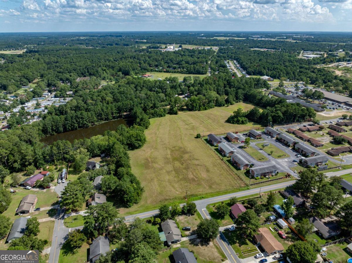 33 Oquinn Road Tifton, GA 31794 - Photo 8 of 16