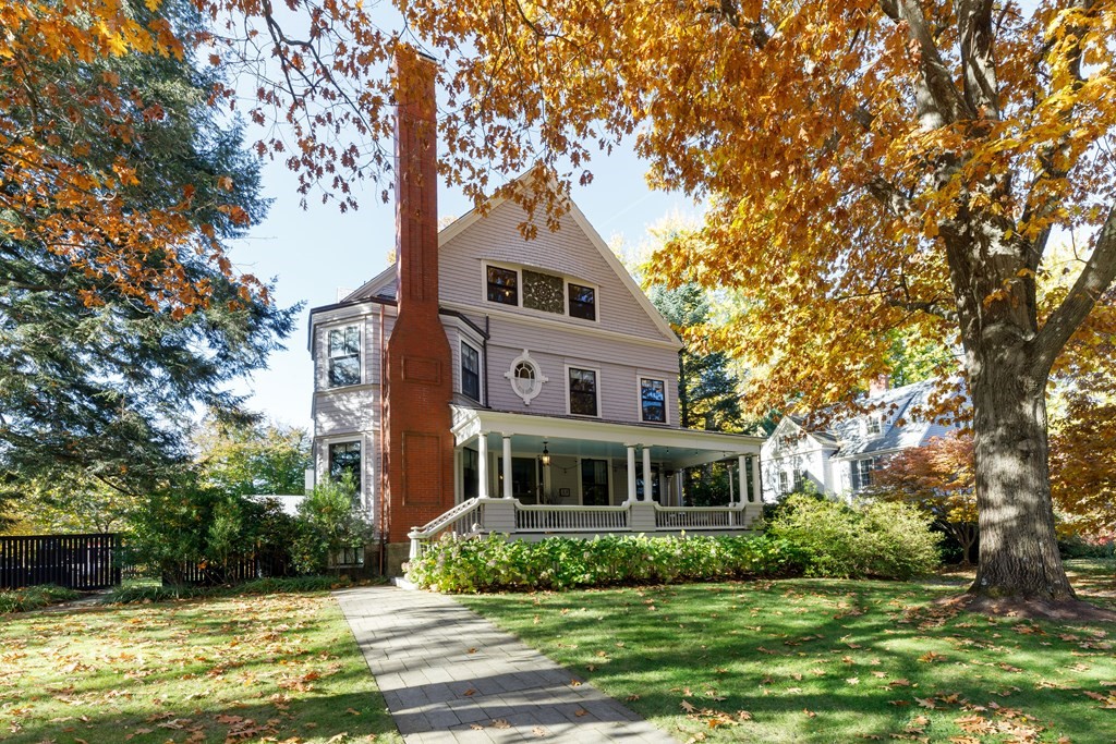 33 Prince Street Newton, MA 02465 - Photo 1 of 25