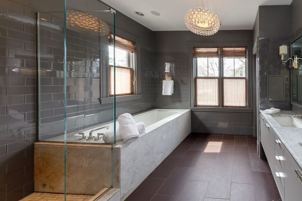 33 Prince Street Newton, MA 02465 - Photo 14 of 25