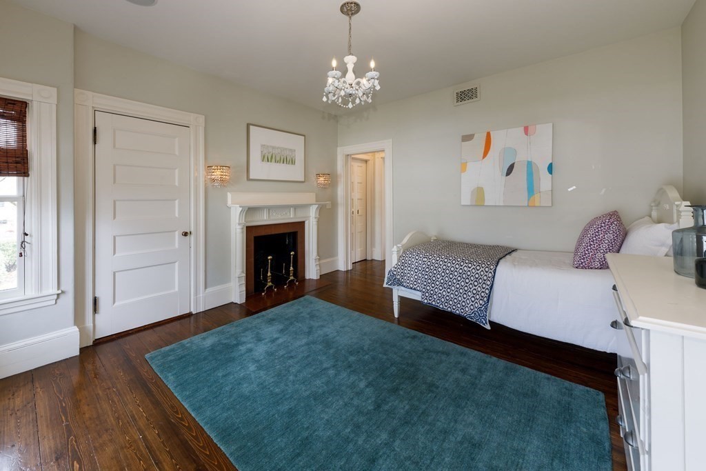 33 Prince Street Newton, MA 02465 - Photo 18 of 25