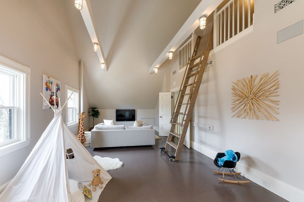 33 Prince Street Newton, MA 02465 - Photo 21 of 25