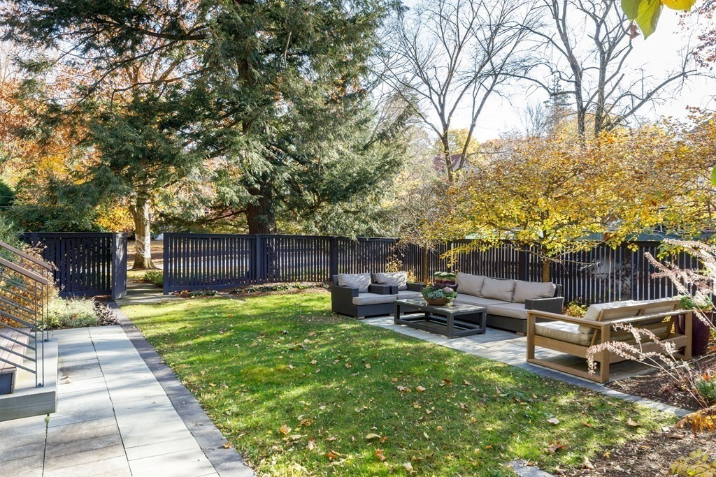 33 Prince Street Newton, MA 02465 - Photo 23 of 25