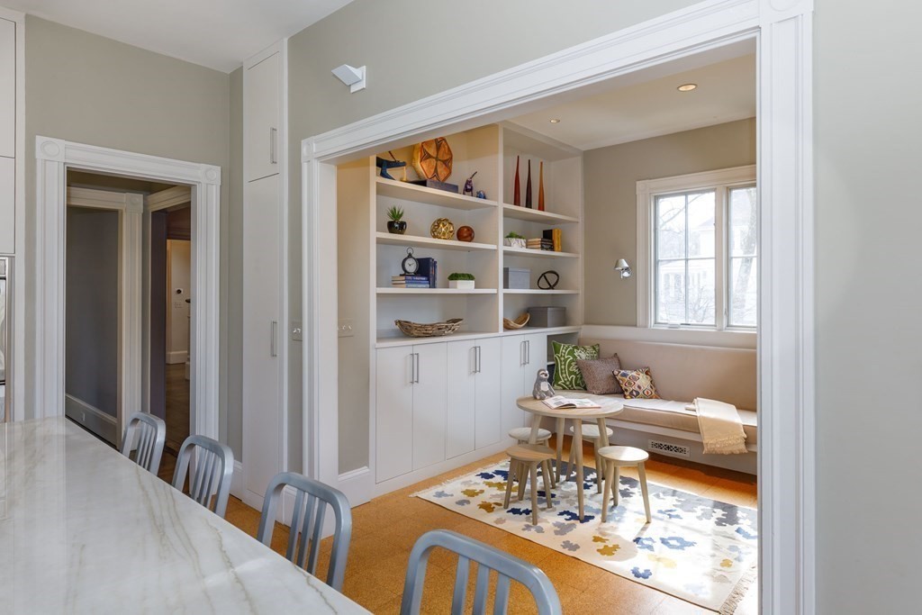 33 Prince Street Newton, MA 02465 - Photo 4 of 25