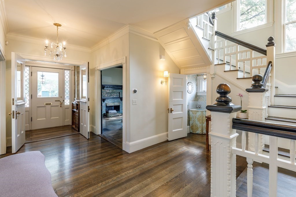 33 Prince Street Newton, MA 02465 - Photo 10 of 25