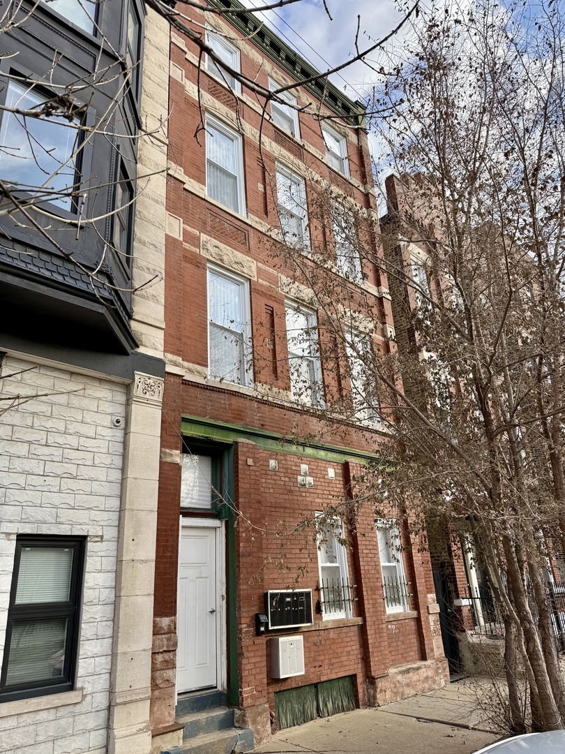 2003 South Allport Street, Unit 1 Chicago, IL 60608 - Photo 2 of 15 front view of a building