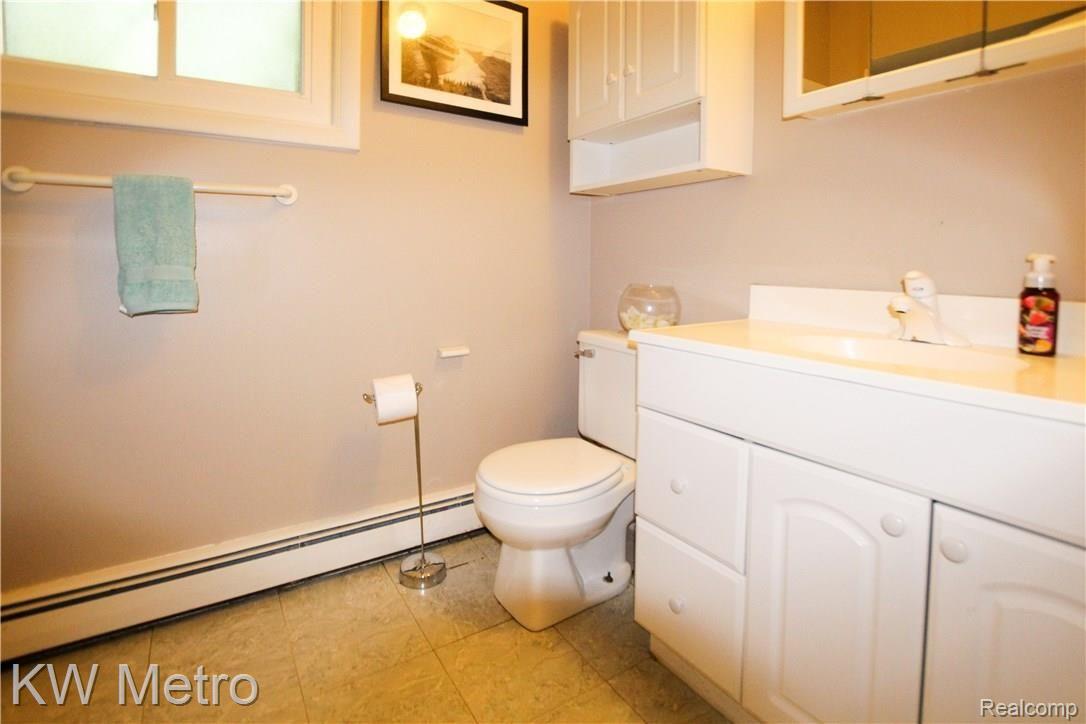 1150 Princeton Road Berkley, MI 48072 - Photo 12 of 30 IMG_1333.jpg