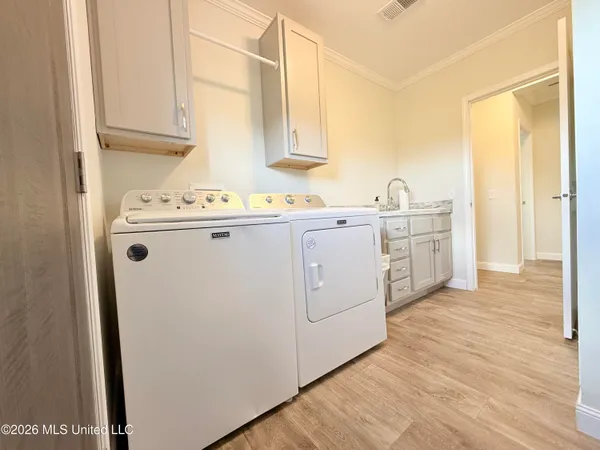 $527,500 | 2320 Bogue Chitto Road Southwest, Smithdale, MS 39664