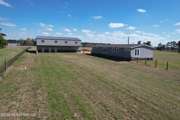 $527,500 | 2320 Bogue Chitto Road Southwest, Smithdale, MS 39664