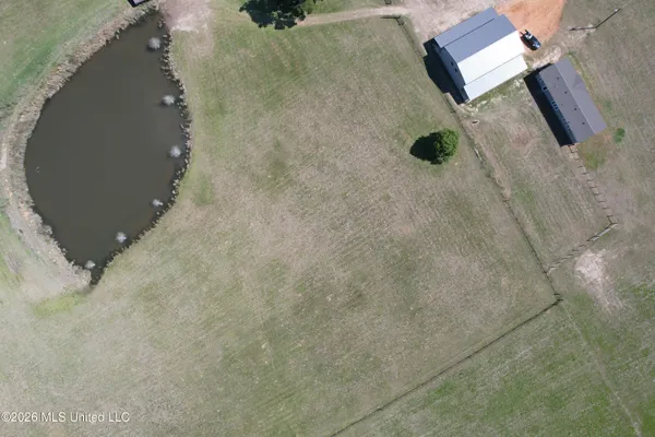 $527,500 | 2320 Bogue Chitto Road Southwest, Smithdale, MS 39664