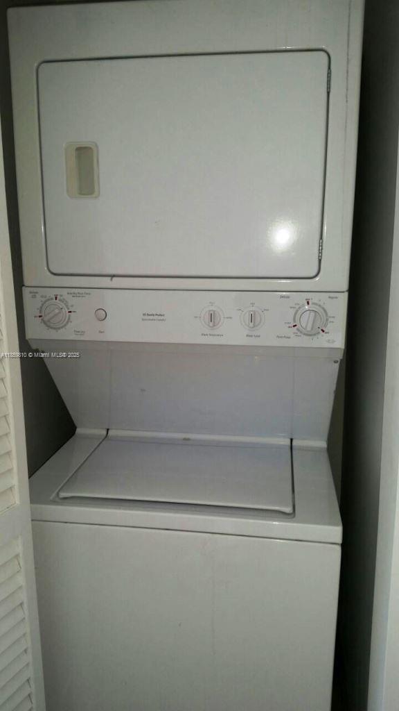 951 Brickell Avenue, Unit 3609 Miami, FL 33131 - Photo 12 of 25 a close up view of washer and dryer