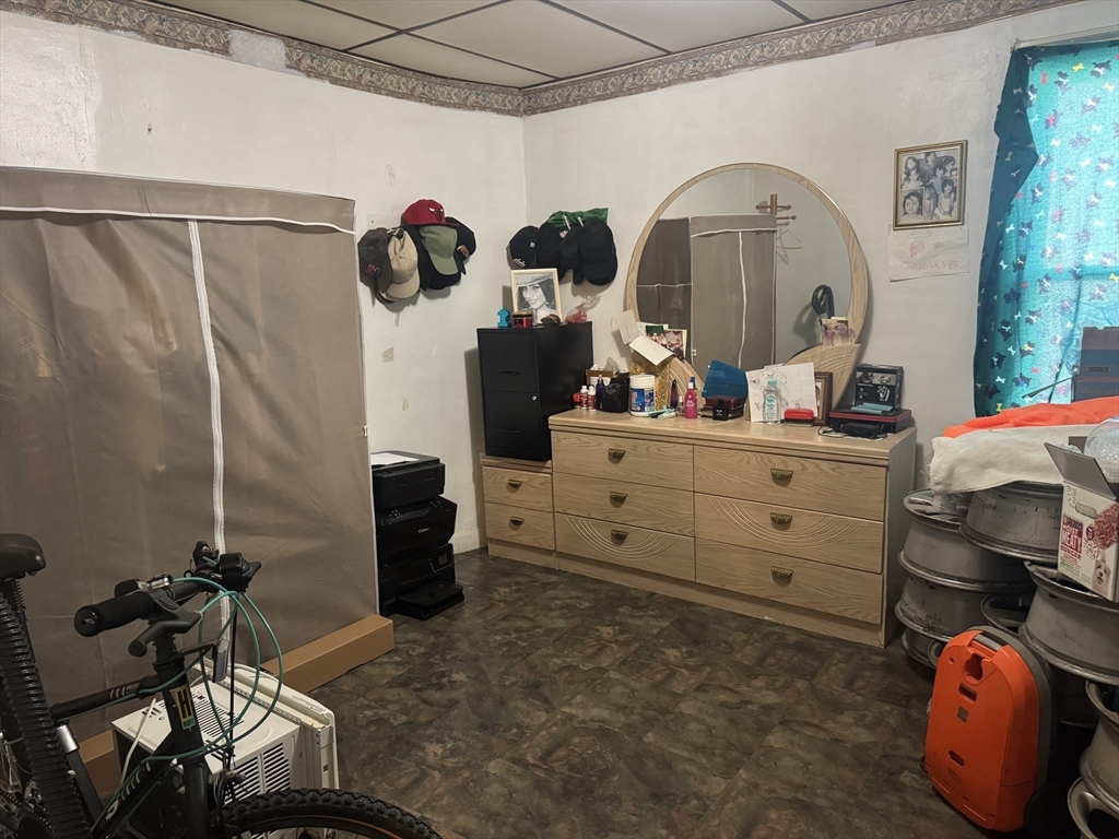 84 Everett Street Fall River, MA 02723 - Photo 26 of 36