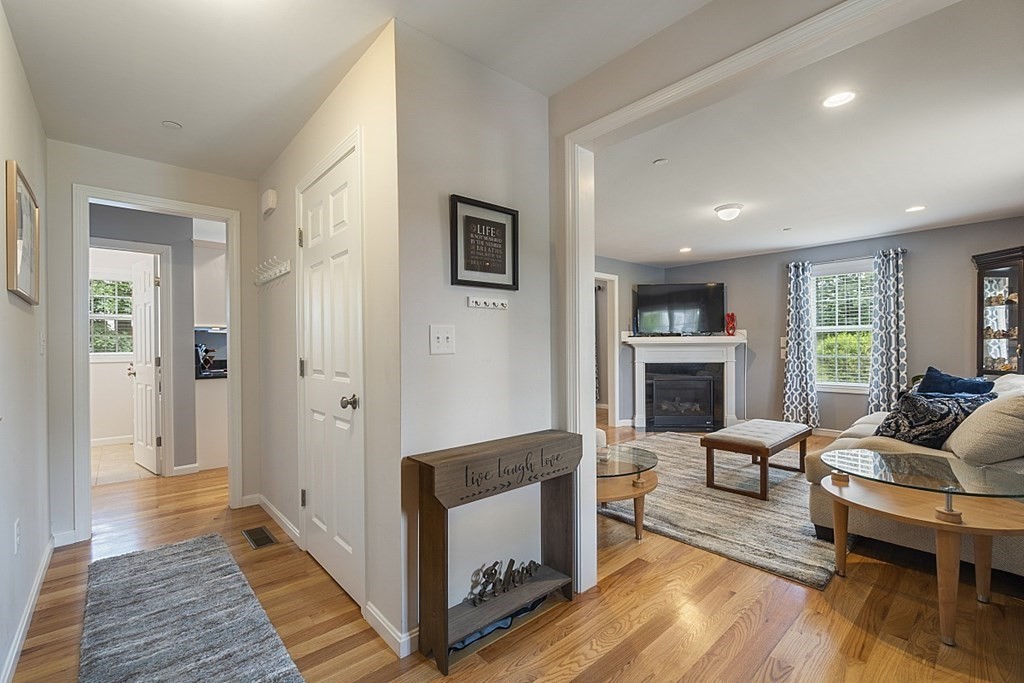 15 Hampshire Road, Unit 5A Methuen, MA 01844 - Photo 5 of 36 Gallery Image 5