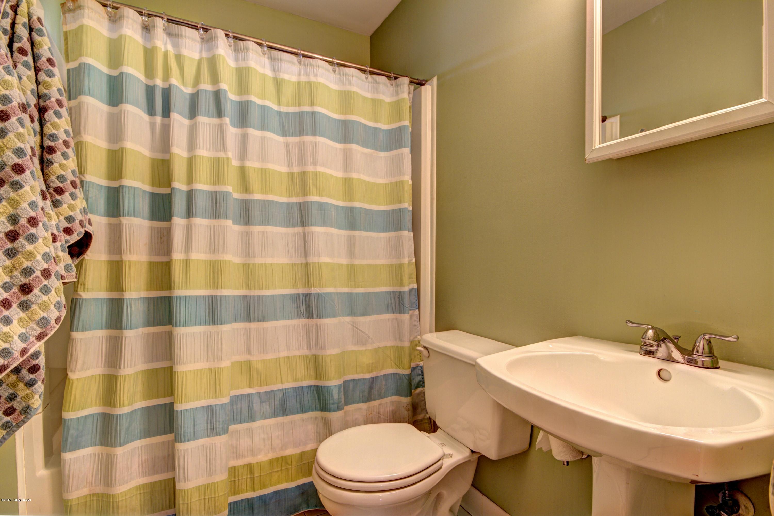 3800 Mamaroneck Road Louisville, KY 40218 - Photo 23 of 38 Mamaroneck #23