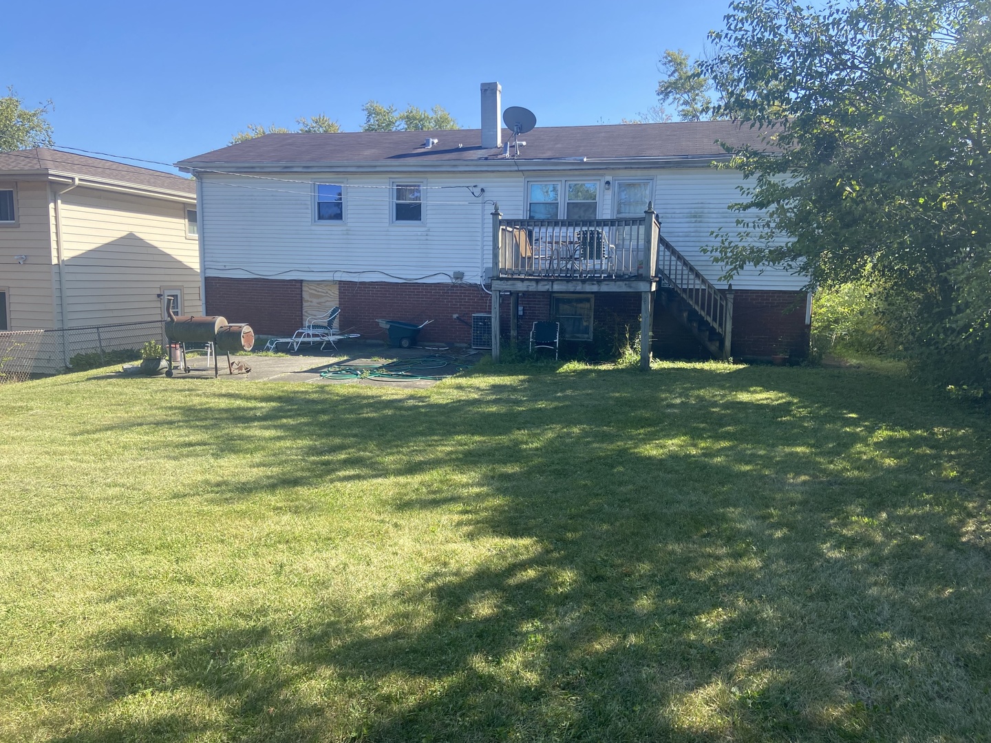 1338 Jill Terrace Homewood, IL 60430 - Photo 15 of 15 a house view with a outdoor space