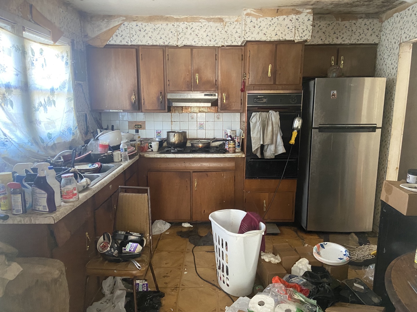 1338 Jill Terrace Homewood, IL 60430 - Photo 5 of 15 a kitchen with a refrigerator and a stove