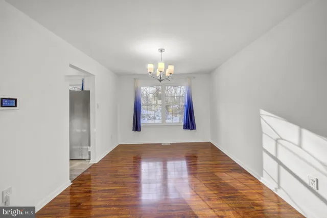 $305,000 | 30 Oak Forest Drive, Sicklerville, NJ 08081