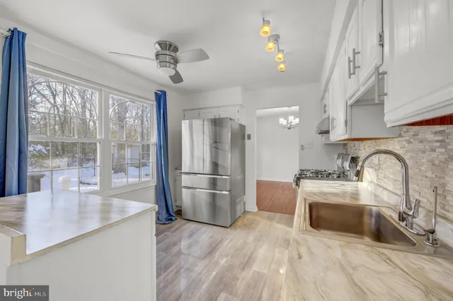 $305,000 | 30 Oak Forest Drive, Sicklerville, NJ 08081