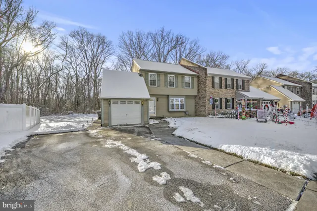 $305,000 | 30 Oak Forest Drive, Sicklerville, NJ 08081