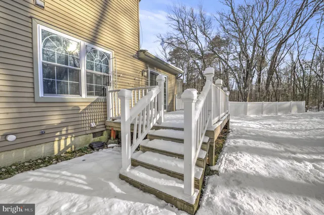 $305,000 | 30 Oak Forest Drive, Sicklerville, NJ 08081