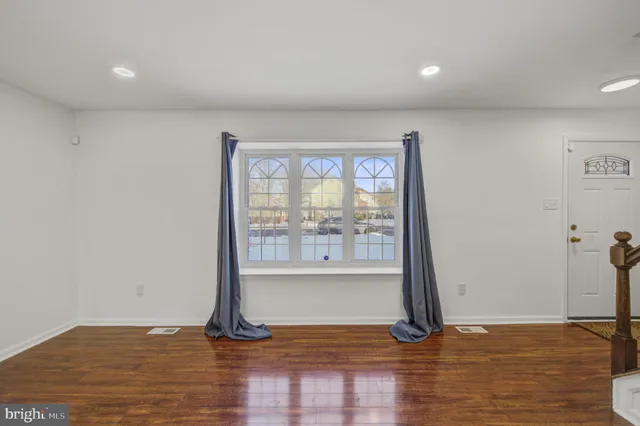 $305,000 | 30 Oak Forest Drive, Sicklerville, NJ 08081