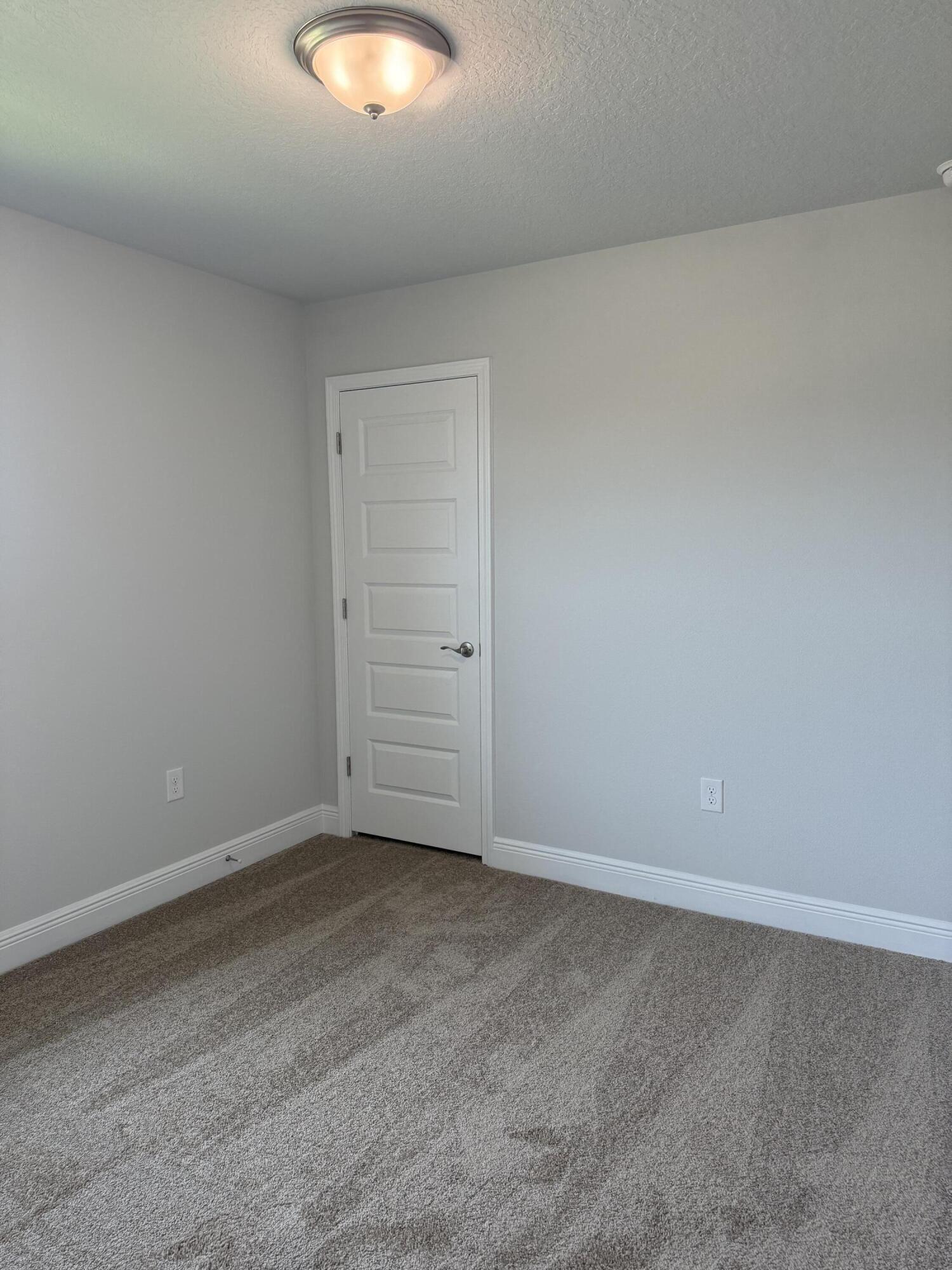 184 Ridgeway Circle Crestview, FL 32536 - Photo 6 of 21 IMG_3842