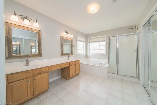 $399,900 | 6025 Fording Creek Lane, Kernersville, NC 27284