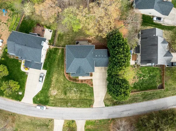 $399,900 | 6025 Fording Creek Lane, Kernersville, NC 27284