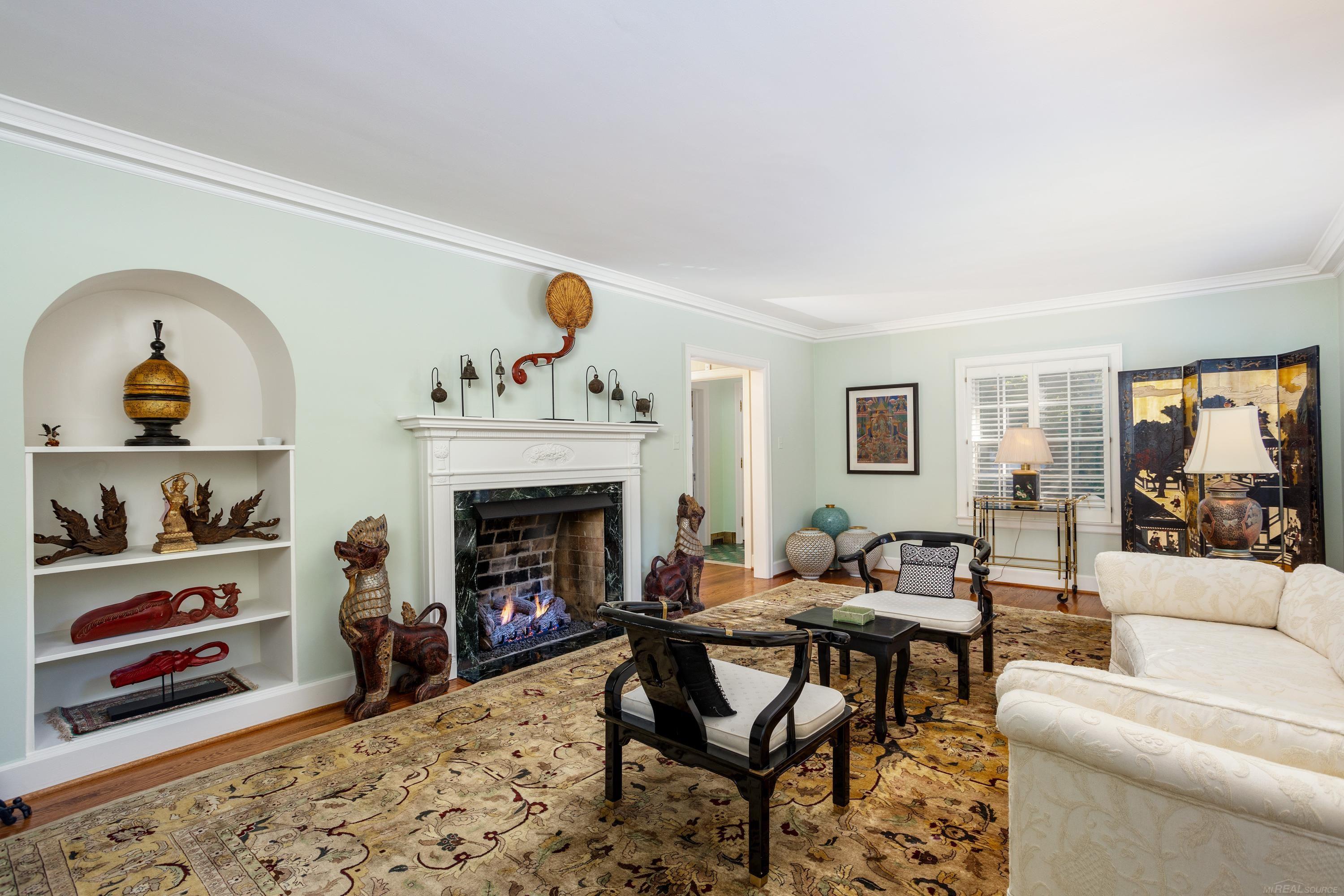 1115 Whittier Road Grosse Pointe, MI 48230 - Photo 13 of 68 50086408-12.JPG