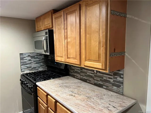 $879,000 | 260-264 Main Street, Highland Falls, NY 10928